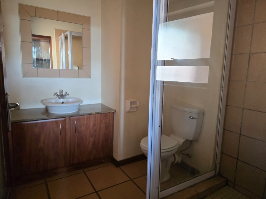 To Let 1 Bedroom Property for Rent in Dassie Rand North West